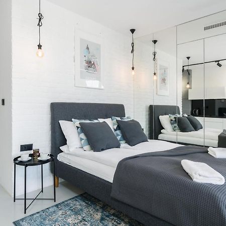 Apartments Poznan Mtp Bukowska By Noclegi Renters ภายนอก รูปภาพ